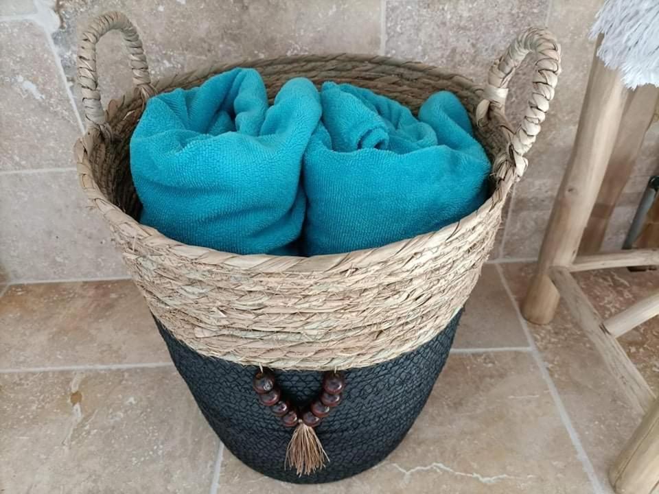La Maison Bleue Juillac  Экстерьер фото