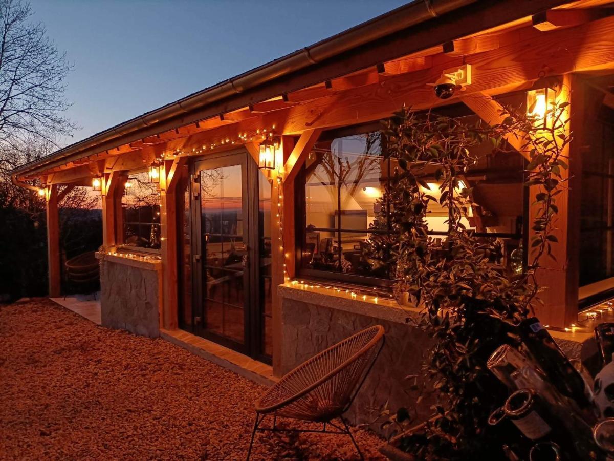 La Maison Bleue Juillac  Экстерьер фото